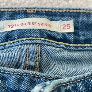 Womens Levis 25 w 30 L. 721 high rise skinny